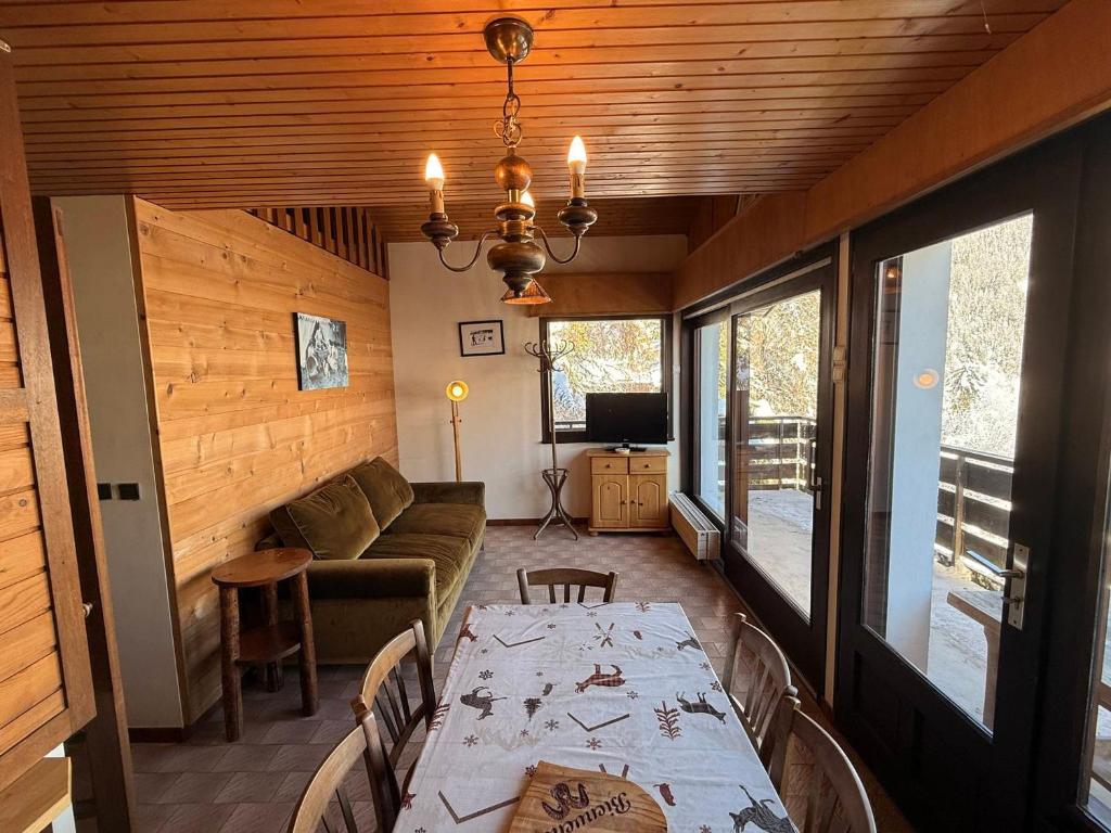 La Clusaz : Appartement 3 pièces, 7 pers, animaux admis - FR-1-437-117 ...