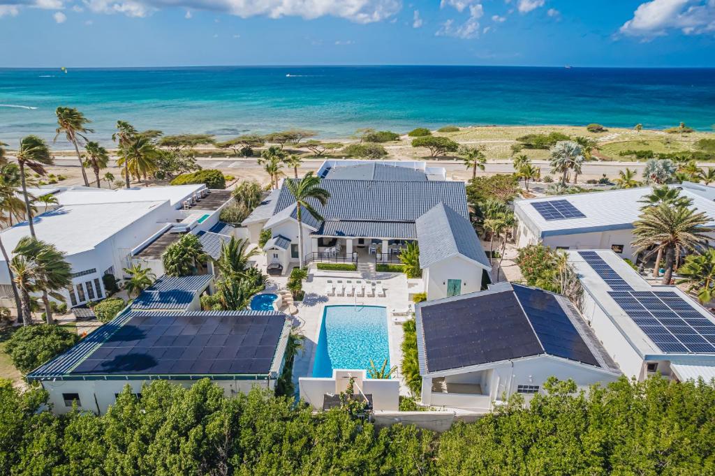 Oceanfront 10BR Lux Villa with Pool and Full Ocean View
