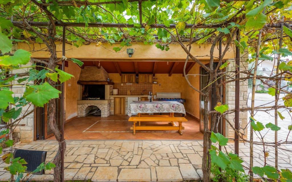 Helles Apartment nur 250 Meter zum Strand mit Grill, Parkplatz, Waschmaschine
