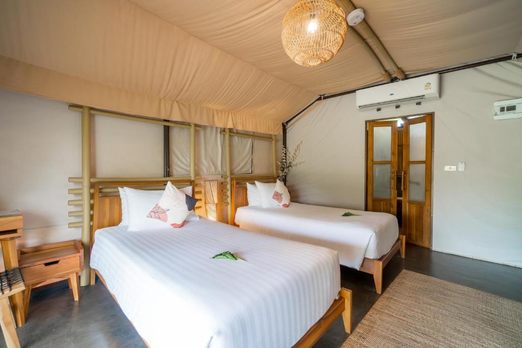 The Tree Riverside Resort Kaeng Krachan - Standard Tent With Garden View