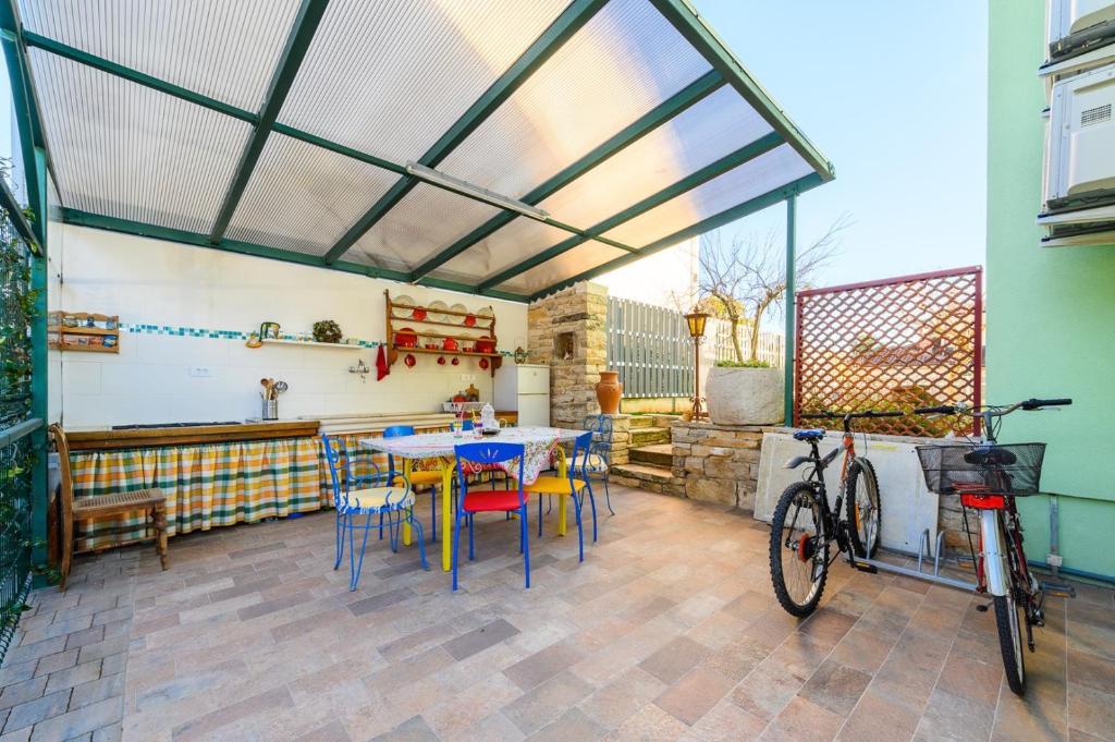 Cozy Apartment nur 280 Meter zum Strand mit Garten, Klima, WiFi