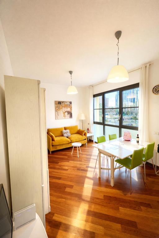 BeeInMi Home - Porta Romana Apartment
