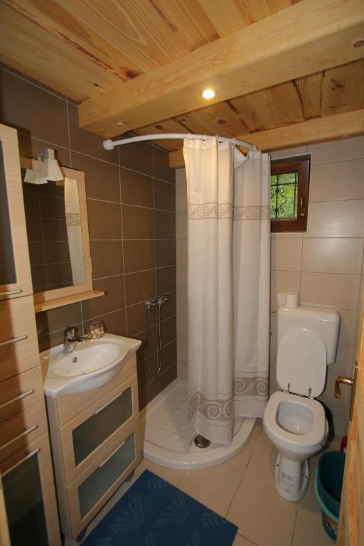 Koupelna v ubytování Fikfak cottage