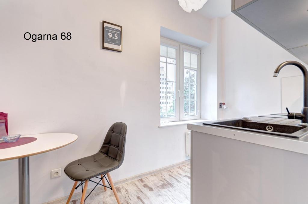 Twój Salon-Apartamenty Stare Miasto - 19