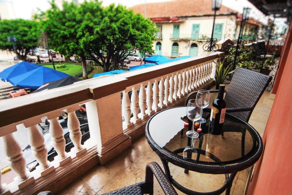 Rõdu või terrass majutusasutuses La Isabela Suites