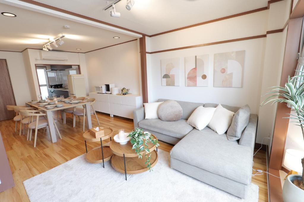 Zenith Osaka Luxury 130m
