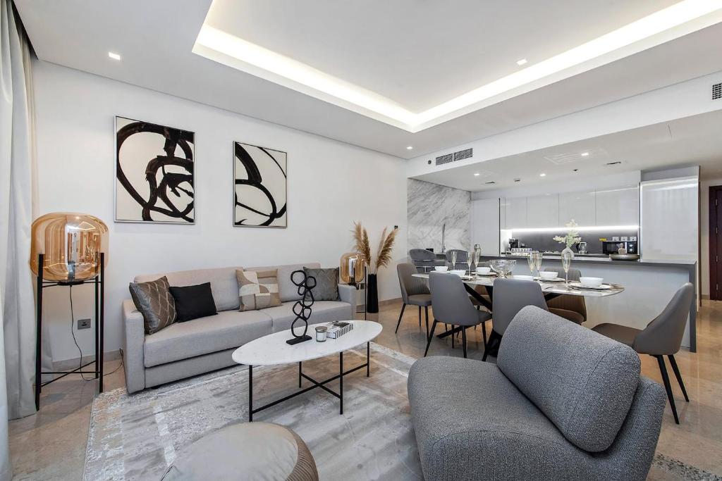 Awesome 2BR apartment in Business Bay