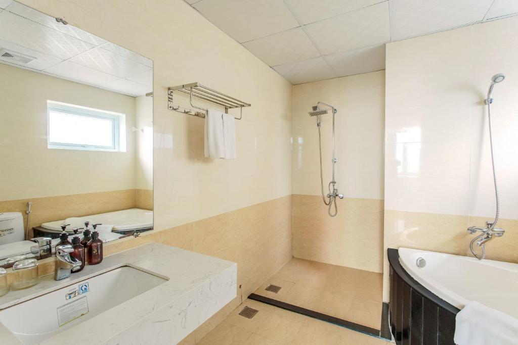 Suite Có Giường Cỡ King Nhìn Ra Biển