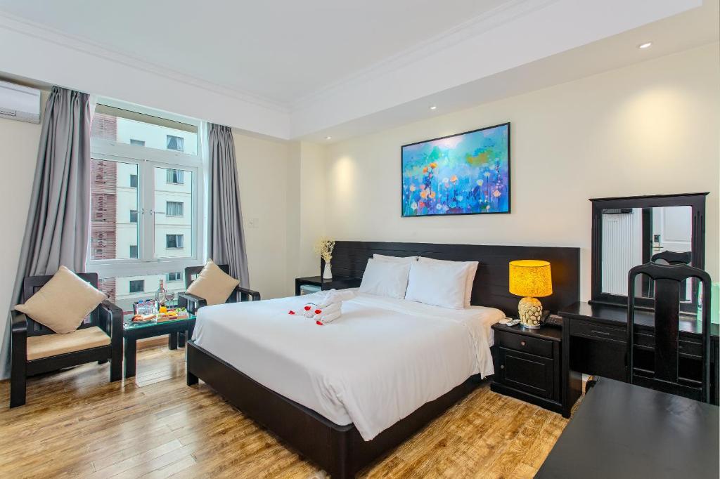 King Room with Parital Sea View