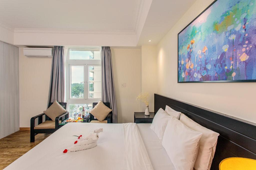 King Room with Parital Sea View