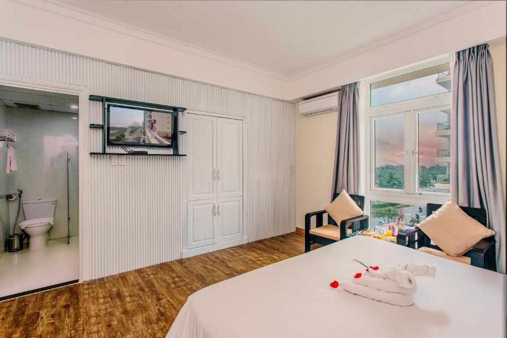 King Room with Parital Sea View