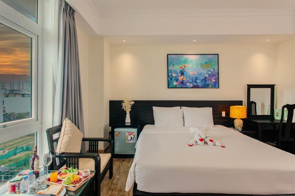 King Room with Parital Sea View