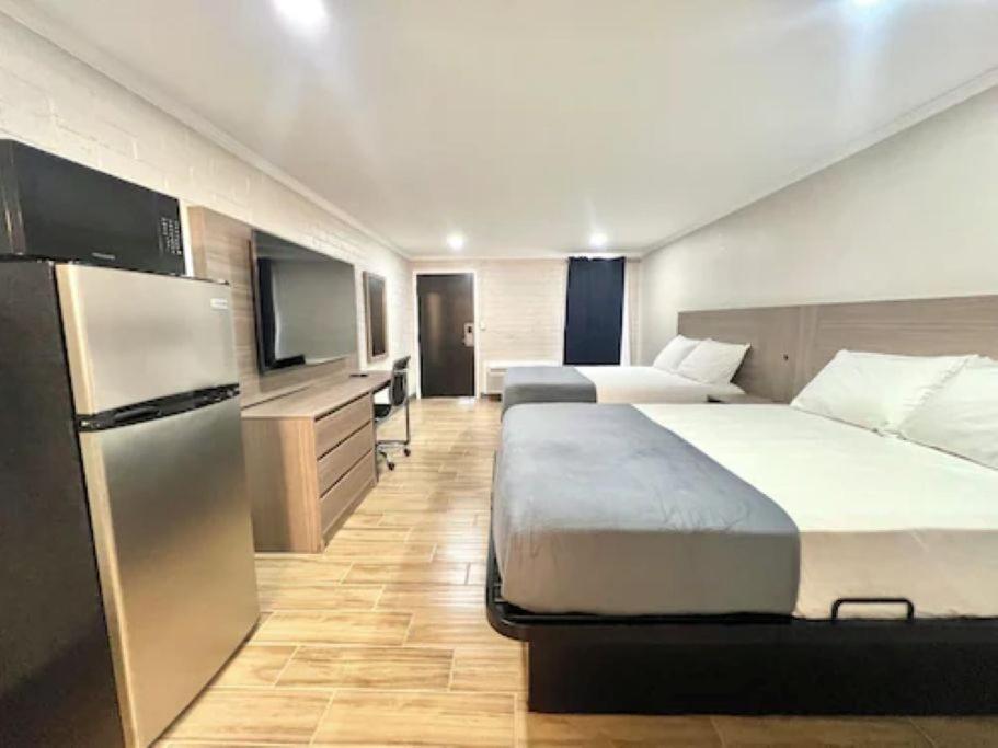 ECONOMY INN AND SUITES - Habitación Doble Superior