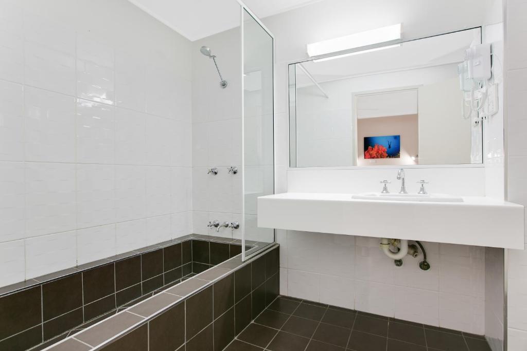 Koupelna v ubytování Comfort Inn Cairns City