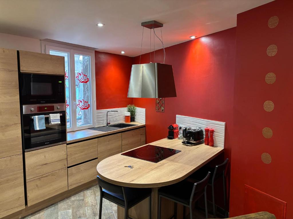 Appartement Lotus Rouge, 2 chambres, proche Mairie