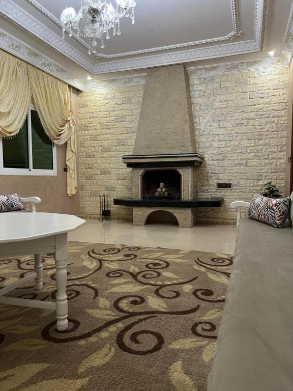 Spacious Family Apartment - Housity