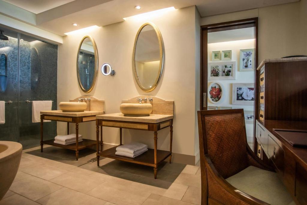 The St. Regis Le Morne Resort, Mauritius - 11