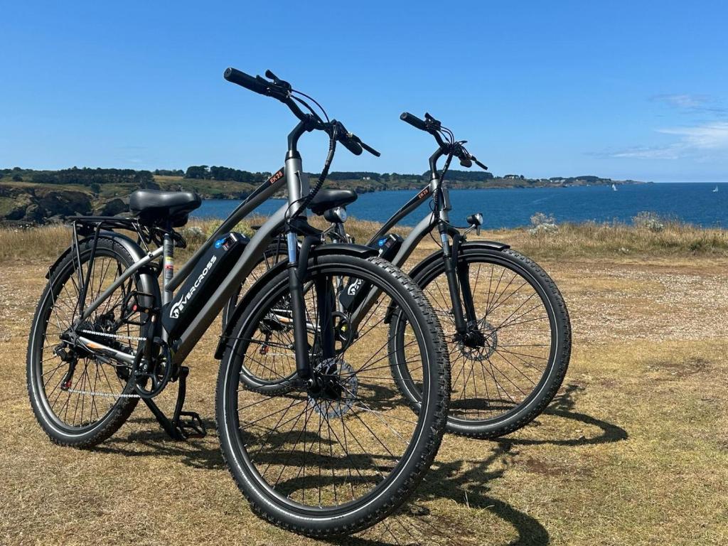 two bikes are parked next to each other at Ker Mam - Belle-Ile in Sauzon