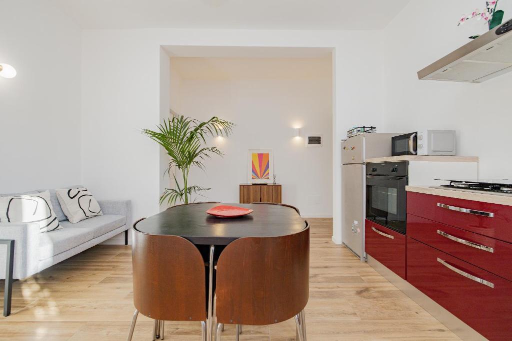 Modern one-bedroom apartment with terrace - Naviglio Martesana