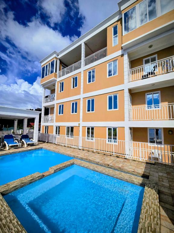 VIP Residence Dominica - Pool and Ocean Views, 2 Minutes to Roseau