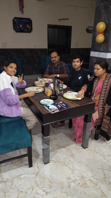 Gallery image of Hotel kamal Hans palace in Udaipur