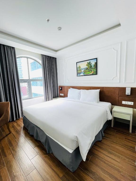 Phòng Deluxe Giường Đôi/2 Giường Đơn Nhìn Ra Thành Phố
