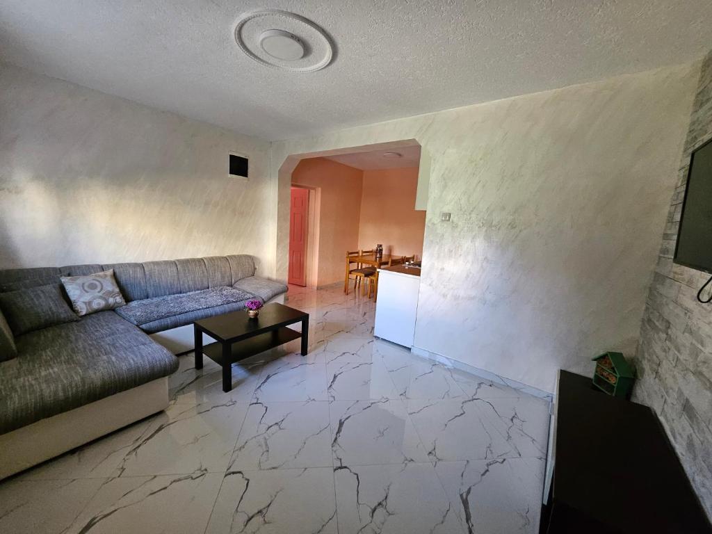 Apartments Bulatović - 7