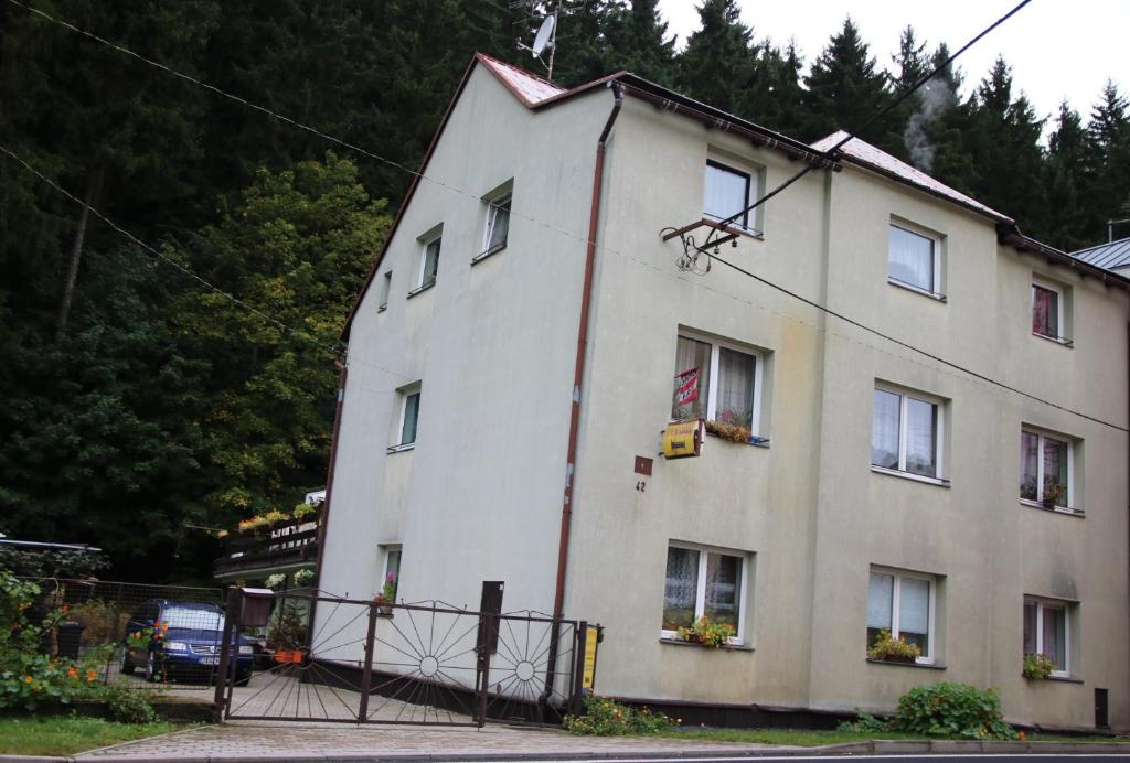 Budova, v ktorej sa ubytovanie bed & breakfast nachádza