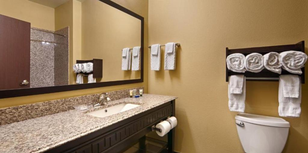 Best Western Plus Carrizo Springs Inn & Suites - Queen Kamer Met 2 Queensize Bedden – Niet-Rokers