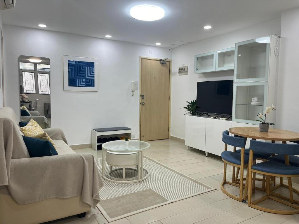 New! Spacious Quiet 3RM 1BATH Near Speedrail