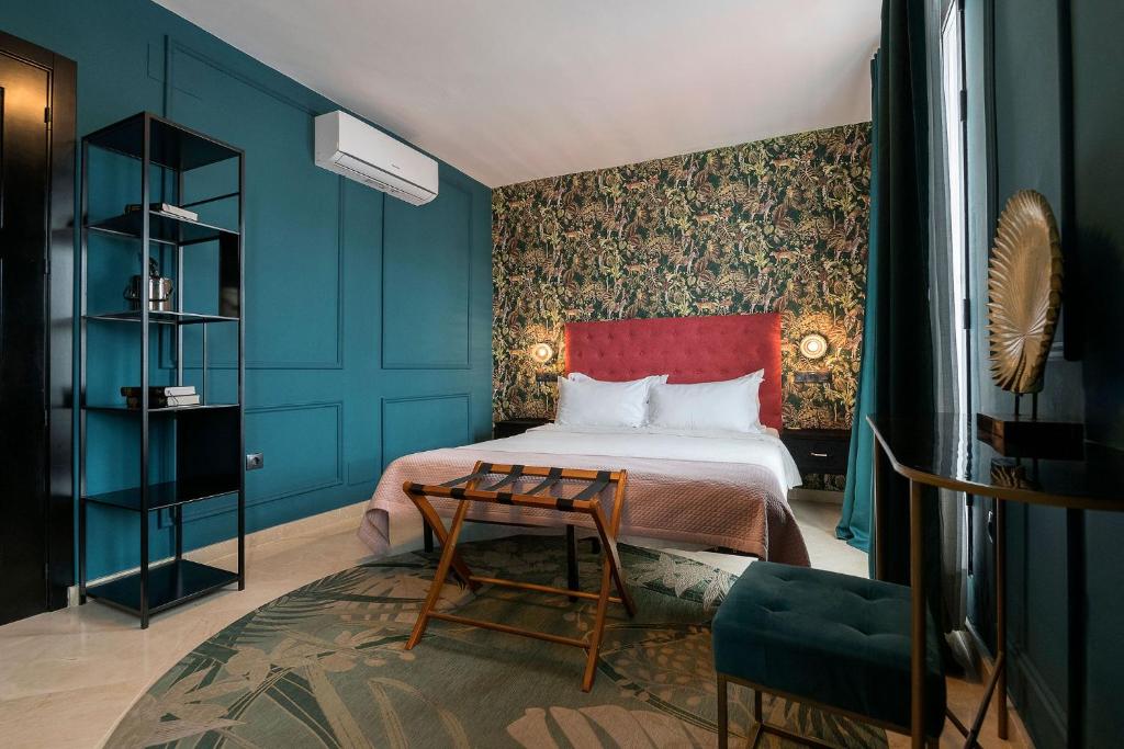 Boutique Suites - 14