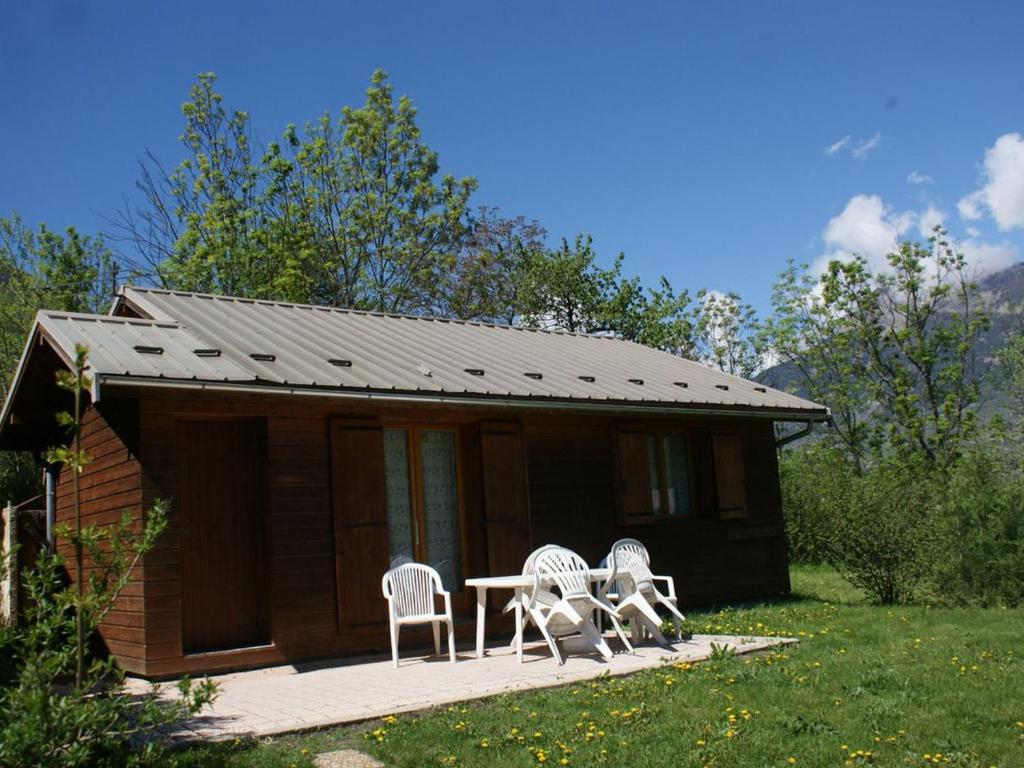 Chalet confortable avec terrasse pour 6 pers. - API-1-52-1382