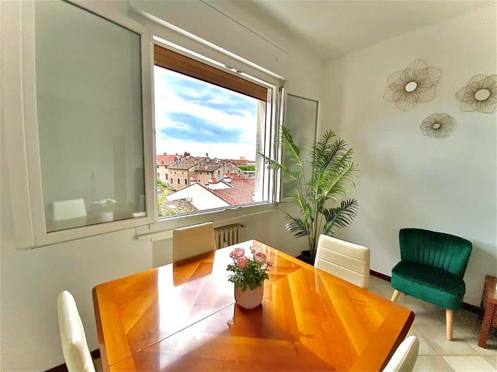 BELLAVISTA , Bright and Stylish Two Bedroom Apartment in the Historic Center - Apartamento De Dos Dormitorios