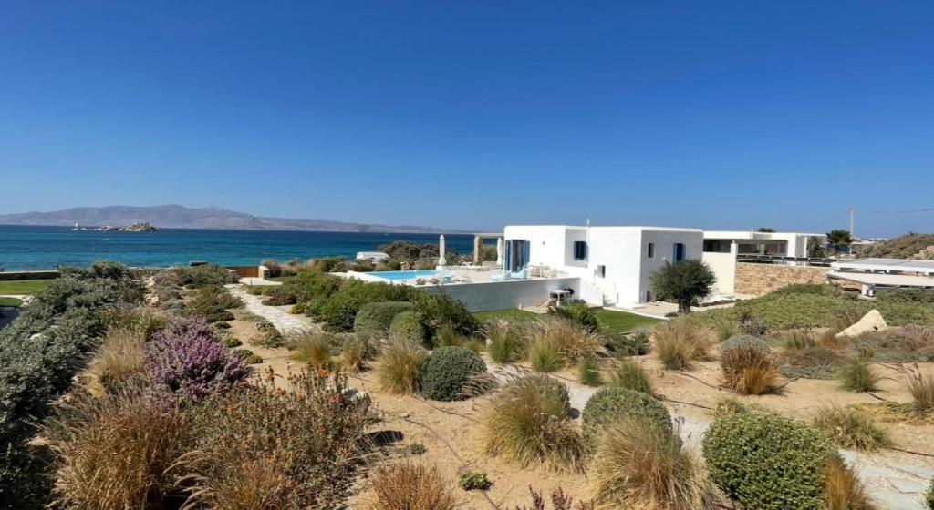 a villa with a view of the ocean at Villa Salt in Naxos Chora