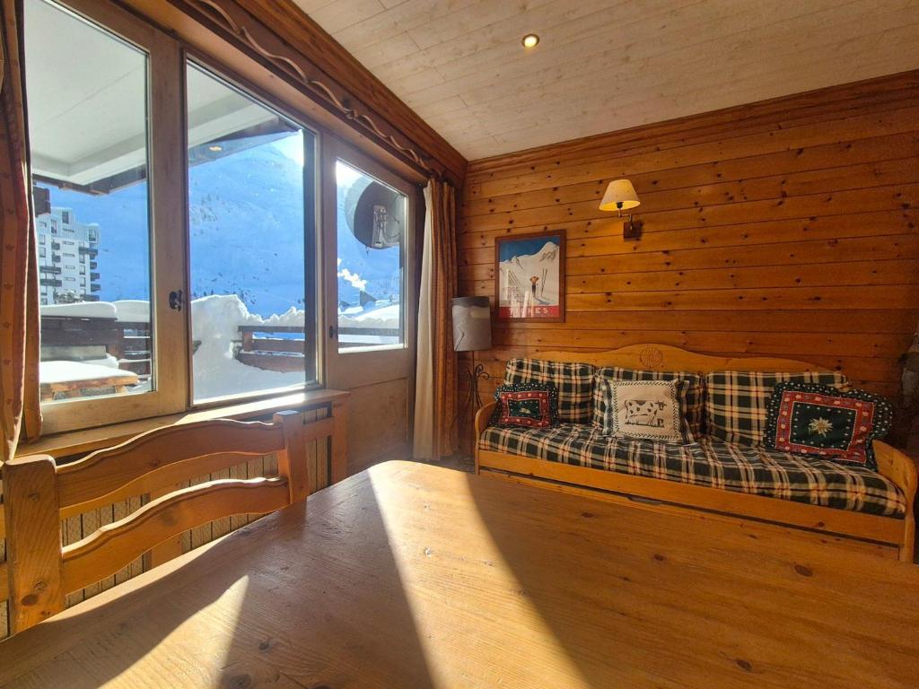 Appartement rénové avec balcon, proche pistes et commerces, animaux acceptés