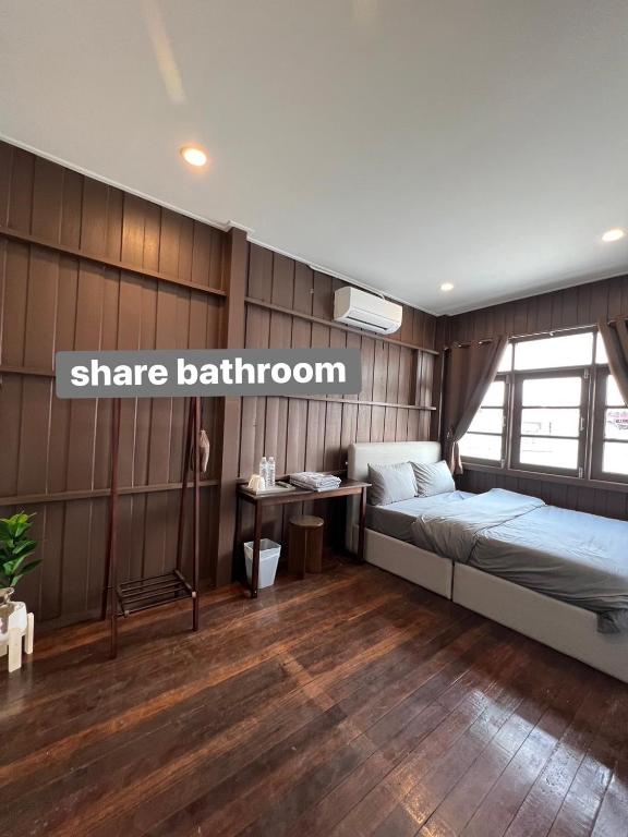 Passenger Guesthouse Ayutthaya - Standaard Tweepersoonskamer Met Gedeelde Badkamer