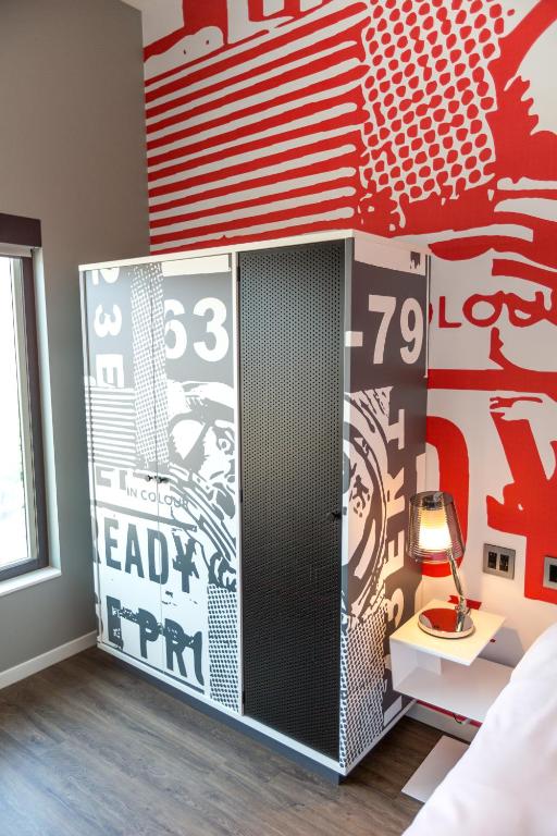 Radisson Red Minneapolis Downtown - King Corner Studio