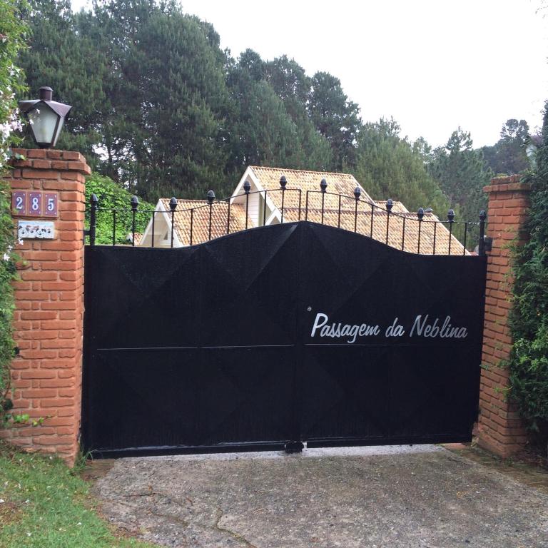  Passagem da Neblina Bed & Breakfast