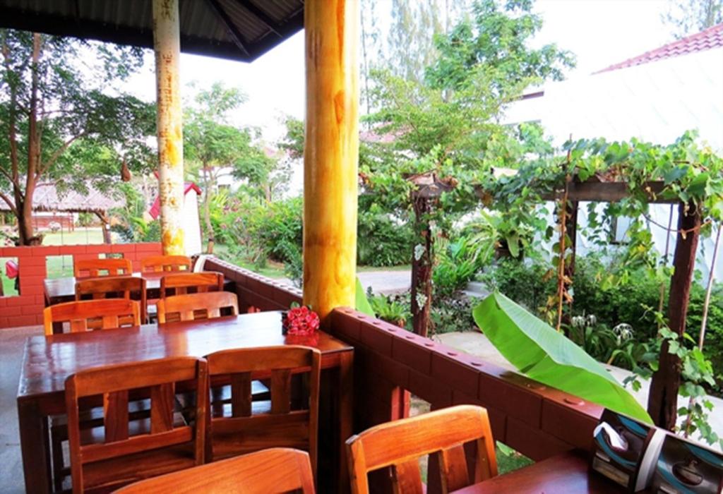Zahrada ubytování Pranburi Cabana Resort