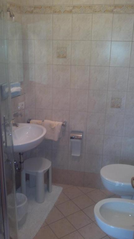Koupelna v ubytování Hotel B&B Gasthof Zur Linde