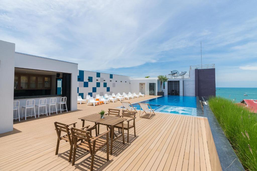 Sea Me Spring Tree Hotel - Resim 16