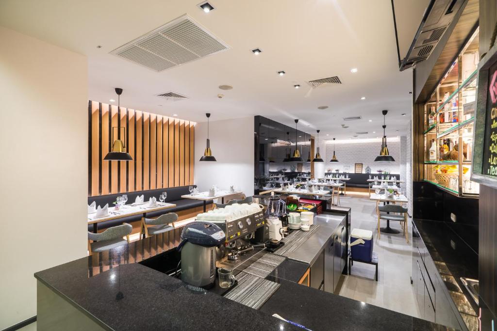 Sea Me Spring Tree Hotel - Resim 19