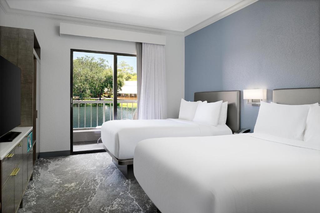 Hilton Boca Raton Suites - 