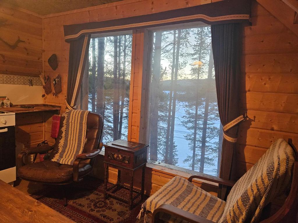 The Lakeview Cabin