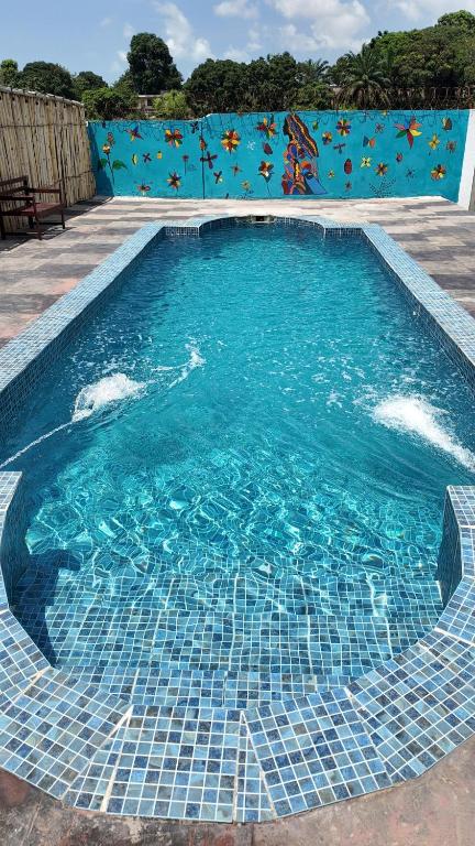 Modern 1 bedroom with Pool & Workspace, Mayinga