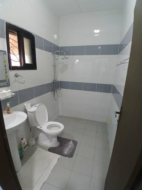 Villa meublée à 3 pièces calme & sécurisée à Modeste