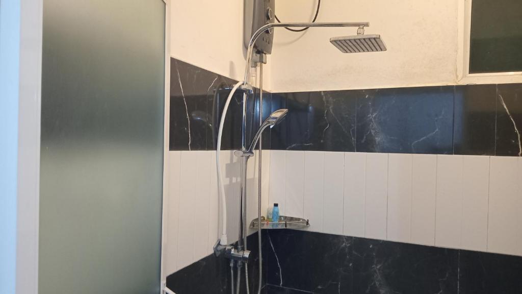 G A Villa Airport Transit Hotel - 18