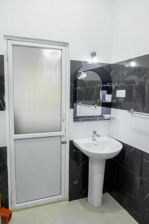 G A Villa Airport Transit Hotel - 3