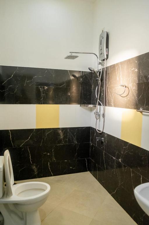 G A Villa Airport Transit Hotel - 9