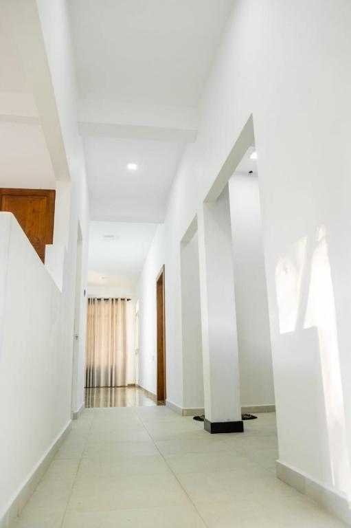 G A Villa Airport Transit Hotel - 4